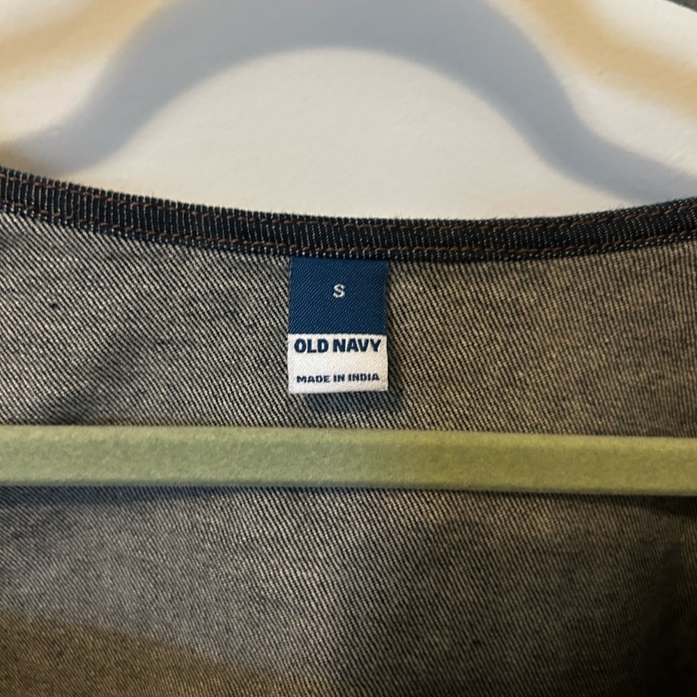 Old Navy Indigo Denim Top - Picture 4 of 4